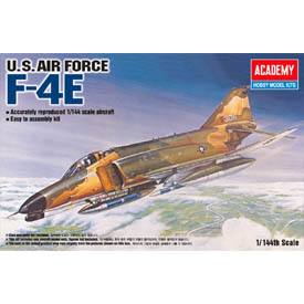 Academy McDonnell Douglas F-4 Phantom II Model Set lietadla 1:144, 27 dielov